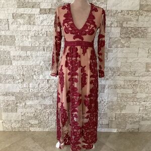 CHICWISH V-NECK FLORAL EMBROIDERED MESH MAXI DRESS IN WINE